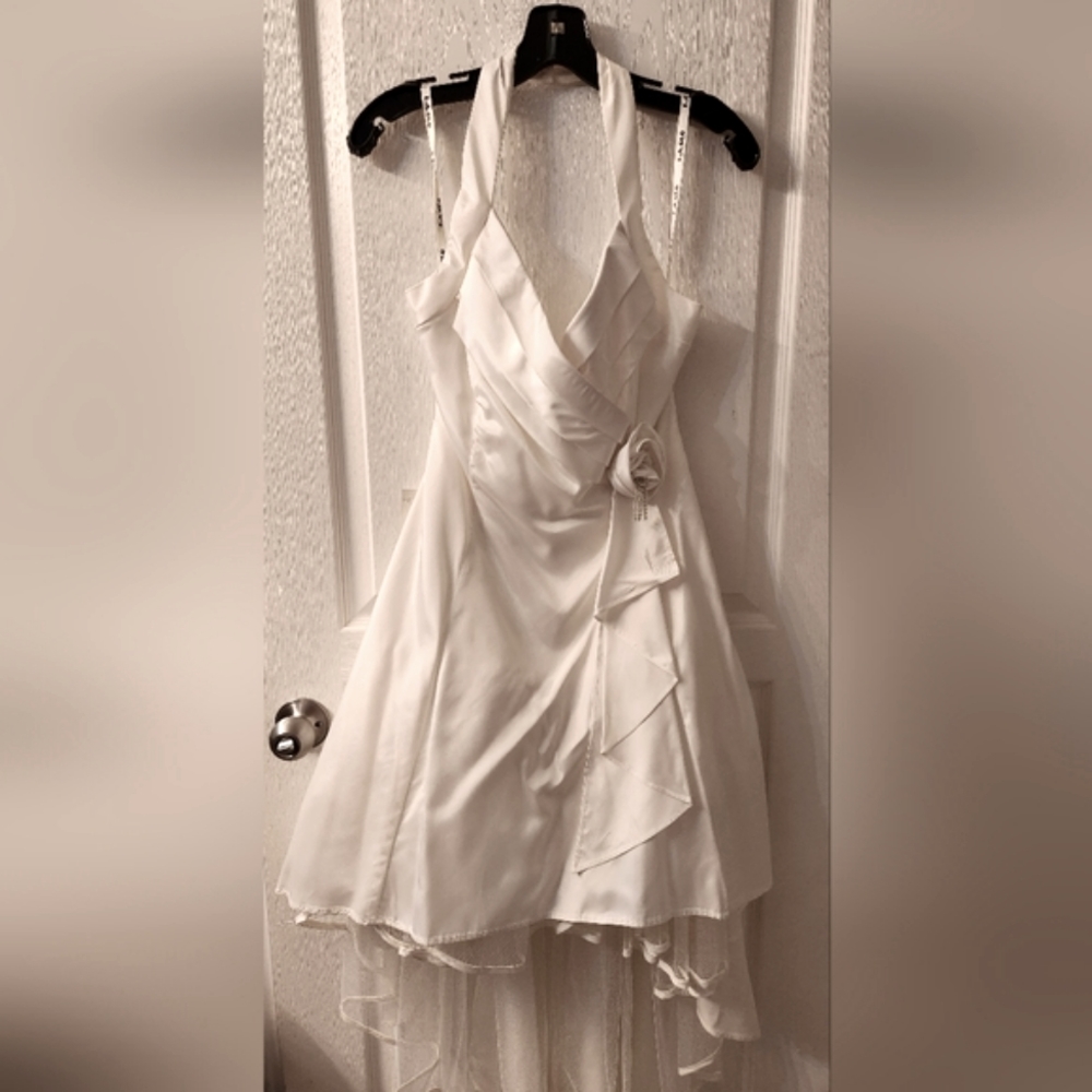 Gorgeous white hi low dress